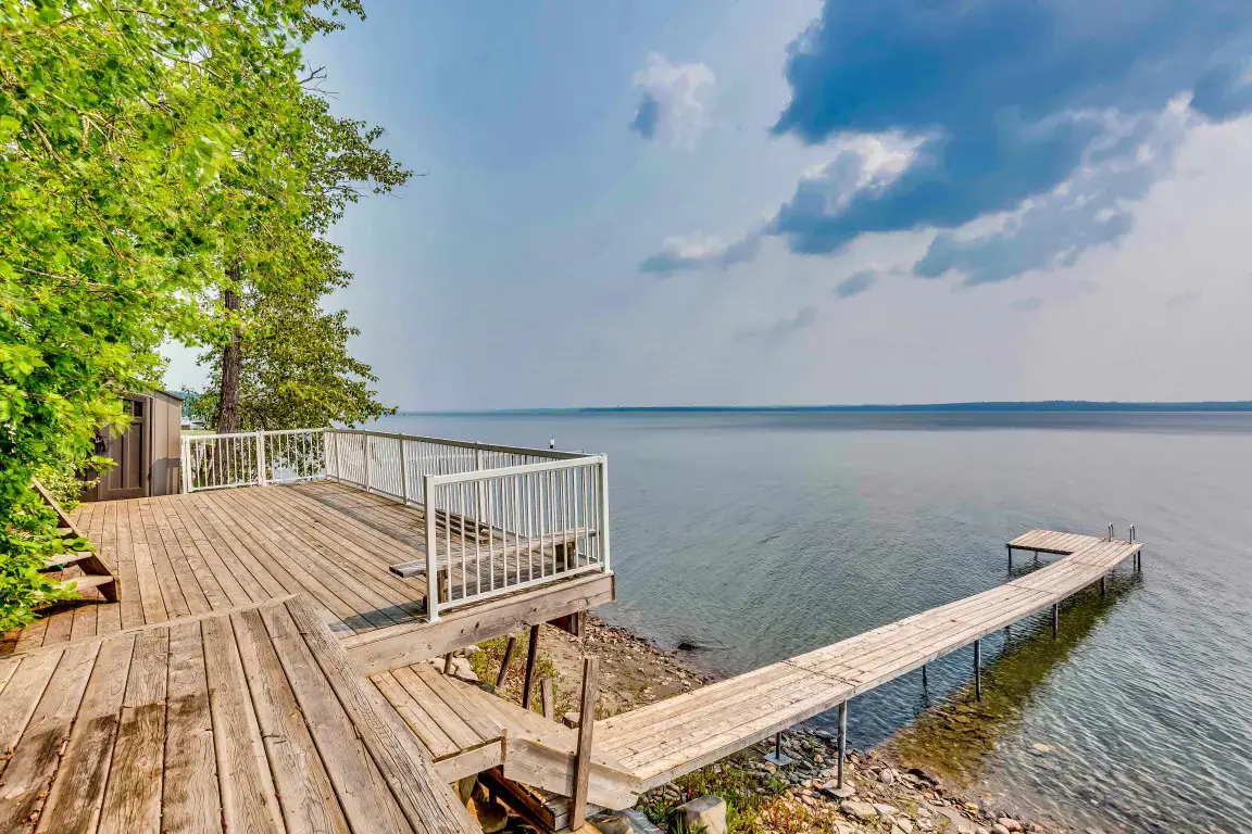 Sylvan Lake property and community context